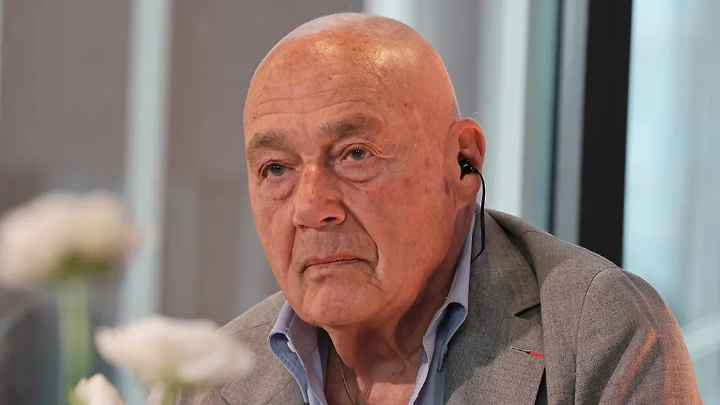 Владимир Познер. Обложка © ТАСС / Софья Сандурская