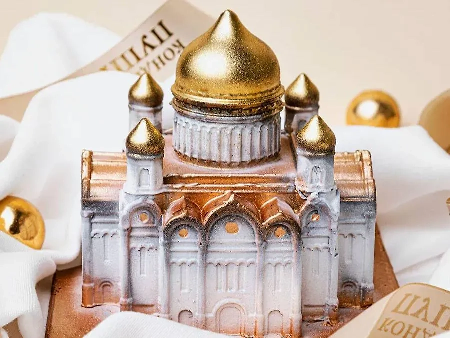 Кулич из кафе Пушкинъ. Обложка © Sweetpushkin