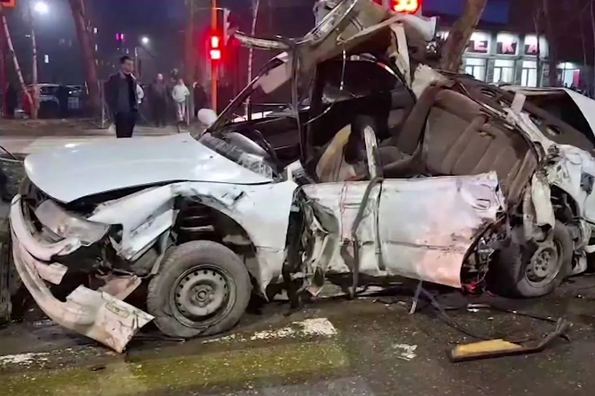 Последствия ДТП. Обложка © Telegram / МВД по Республике Хакасия