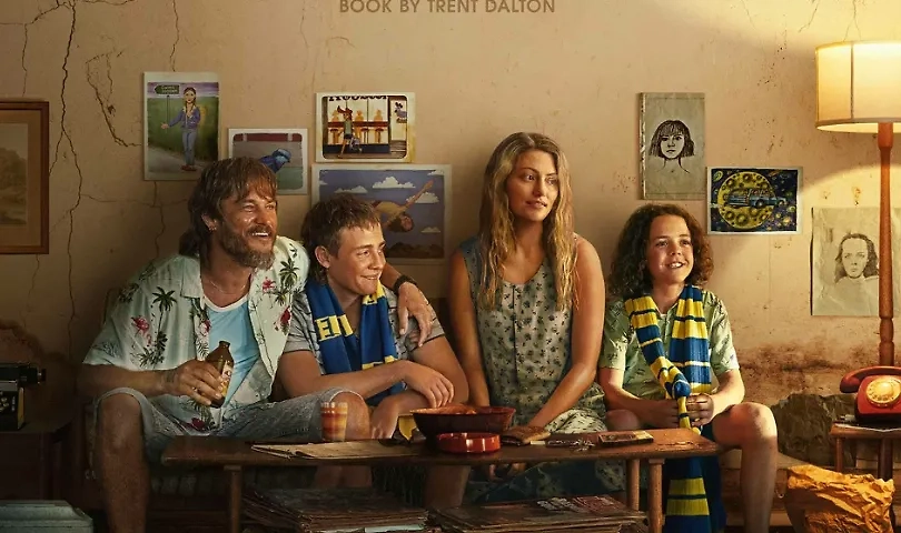 Кадр из сериала «Мальчик поглощает Вселенную», режиссёр Джослин Мурхаус, сценарист Джон Колли / Kinopoisk 