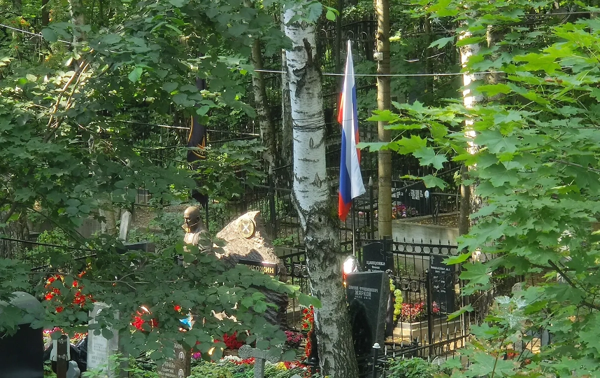 Могила Евгения Пригожина. Обложка © Wikipedia