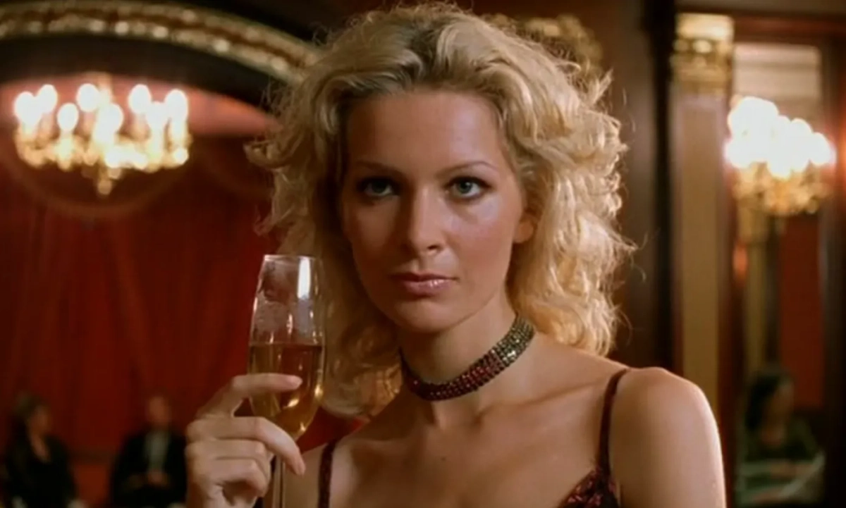 Александра Флоринская. Обложка © Кадр из фильма «Бригада» режиссёр Алексей Сидоров, сценарист Игорь Порублев и др. / Kinopoisk