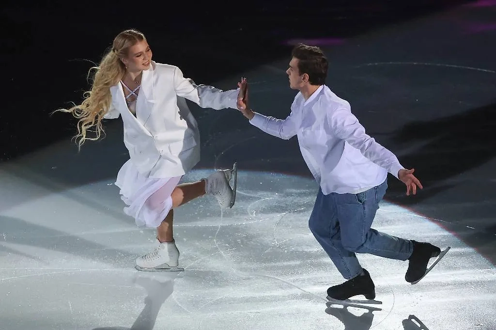 Выступление Александры Трусовой и её супруга Макара Игнатова на турнире «Русский вызов». Обложка © ТАСС / Александр Демьянчук