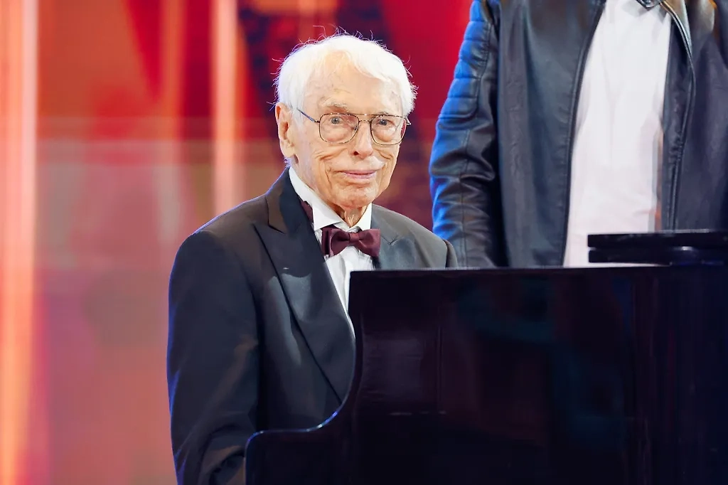 Александр Зацепин. Обложка © ТАСС / Юлия Морозова