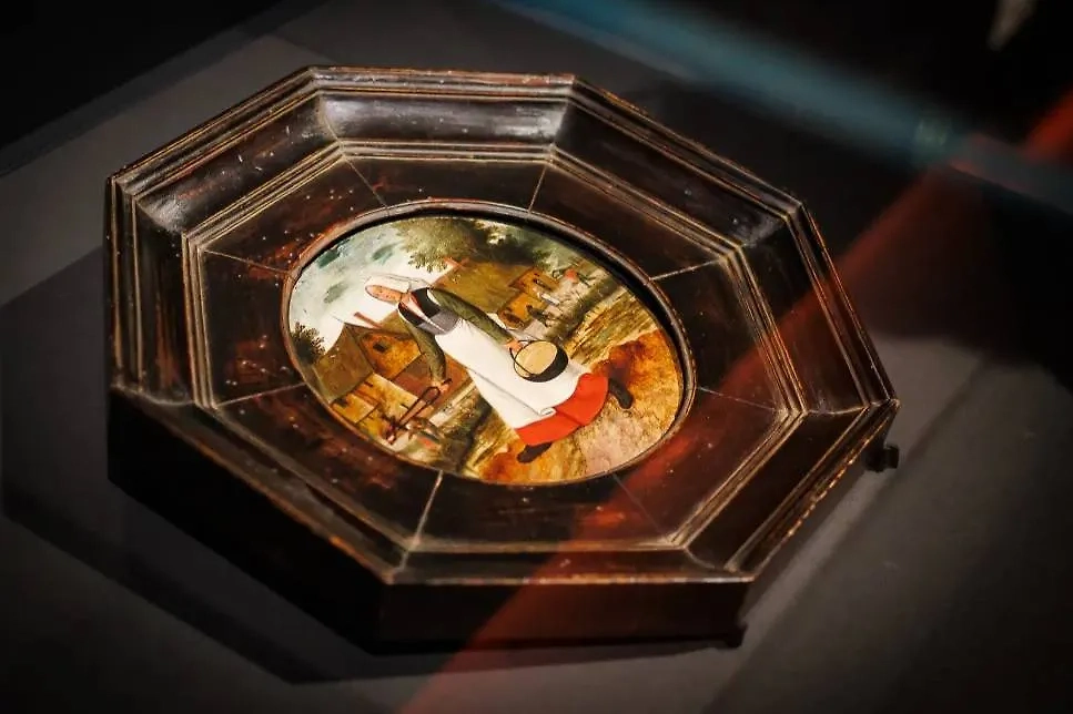 «Женщина, несущая угли», Питер Брейгель (Младший). Обложка © museumgouda.nl