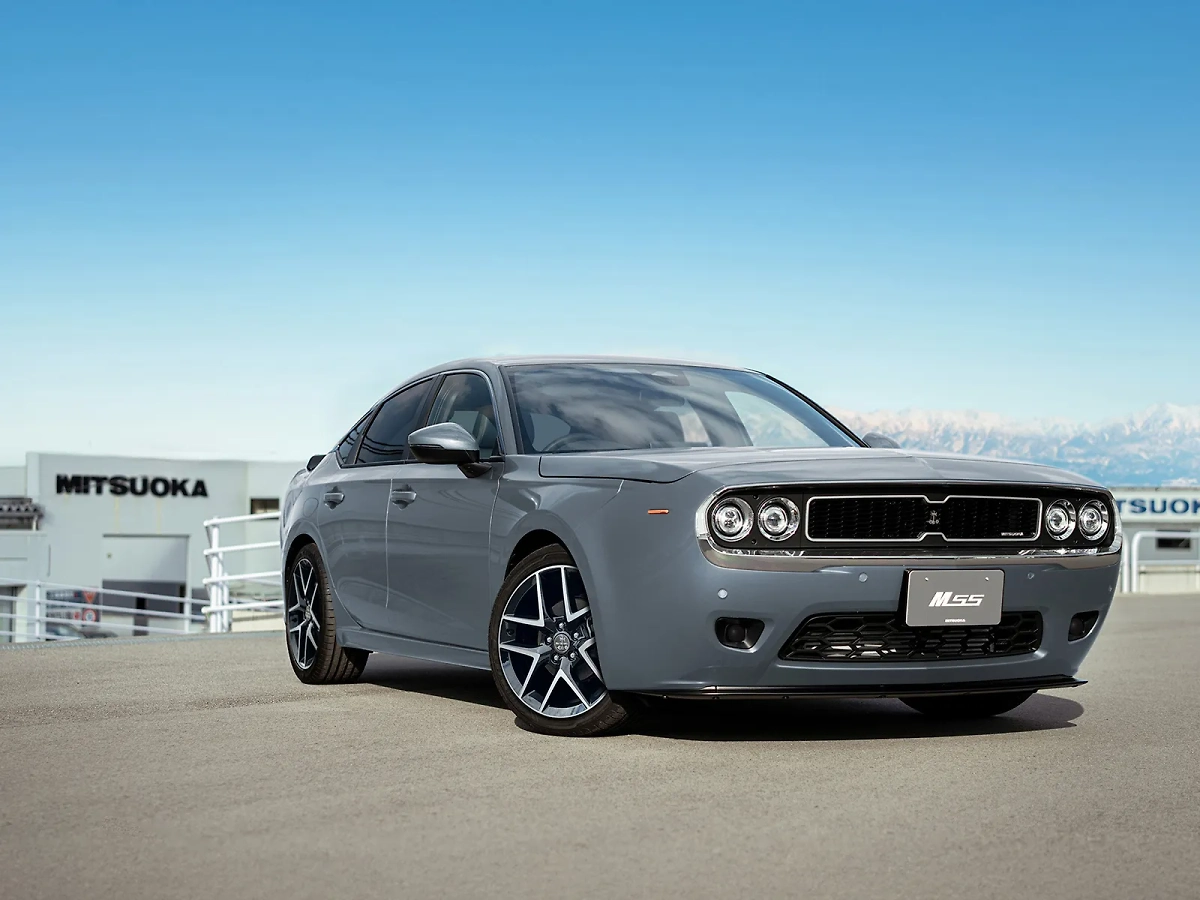 Honda Civic Mitsuoka M55. Обложка © X / mitsuokamotorjp