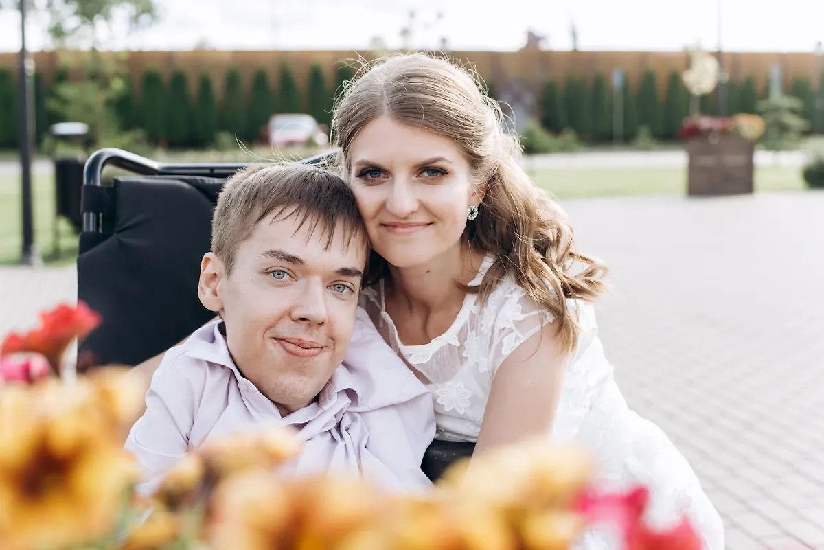 Влад сделал Юле предложение в романтической обстановке. Фото © Из личного архива Влада и Юлии Петровичей