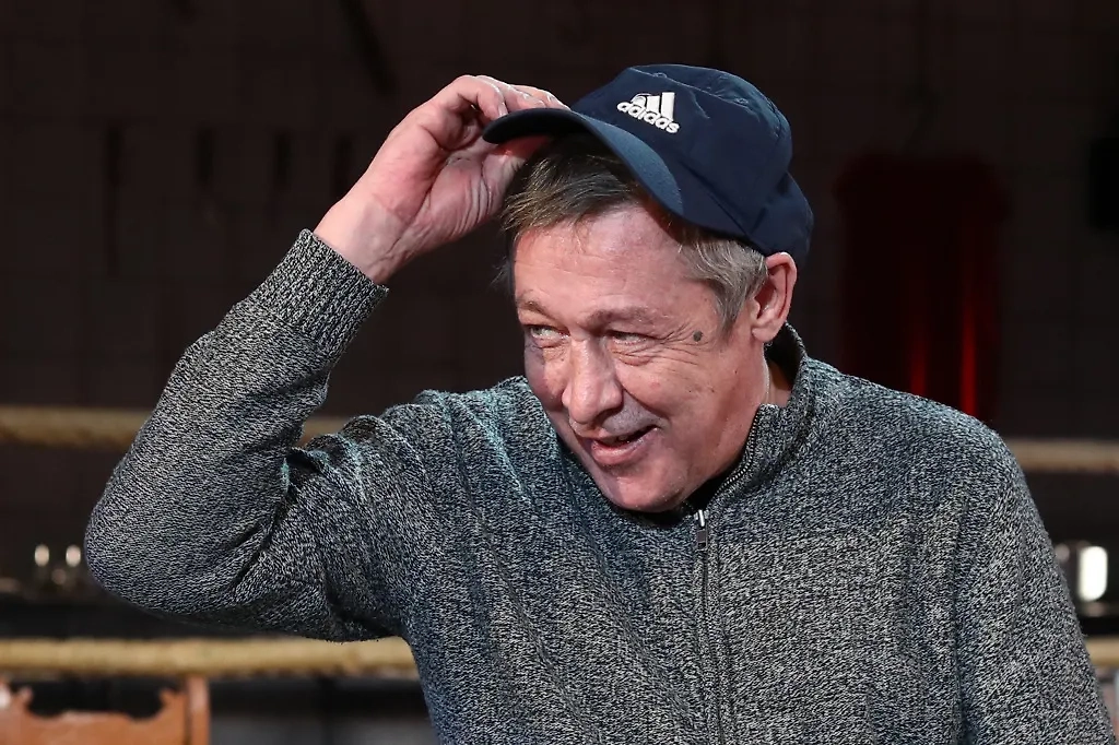 Актёр Михаил Ефремов собирается посетить храм и больницу после выхода из колонии. Обложка © TACC / Станислав Красильников