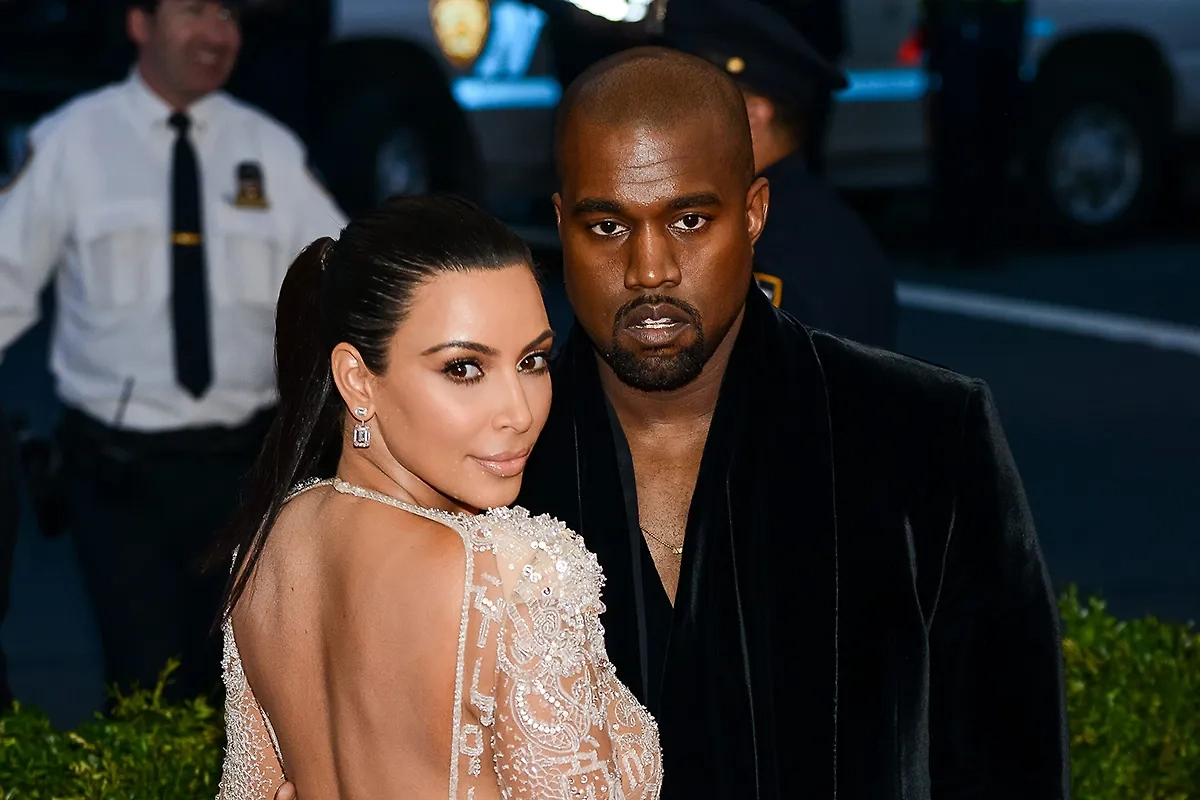 Ким Кардашьян и Канье Уэст. Обложка © Shutterstock / FOTODOM / Sky Cinema