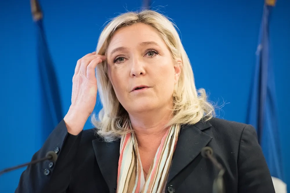 Мари Ле Пен. Обложка © Shutterstock / FOTODOM / Frederic Legrand - COMEO