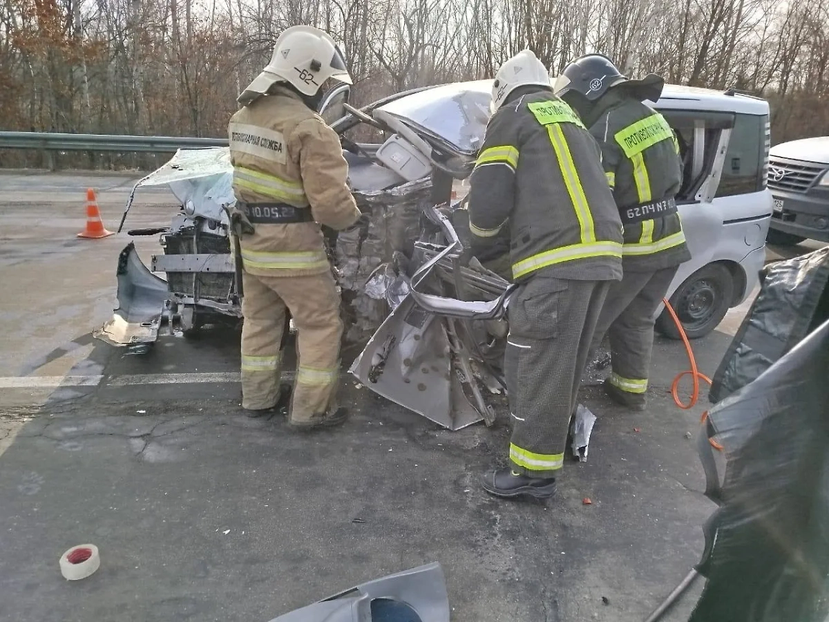 Фото с места смертельного ДТП в Приморье. Обложка © Telegram / Полиция Приморья