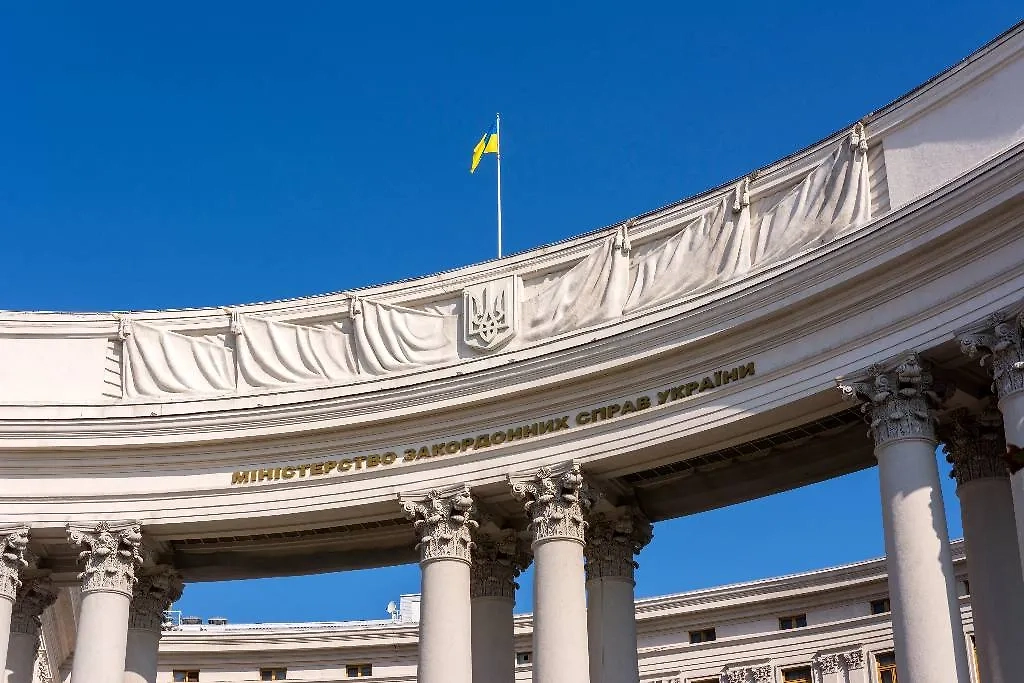 Киев, Украина. Обложка © Shutterstock / FOTODOM / V.Anisimov