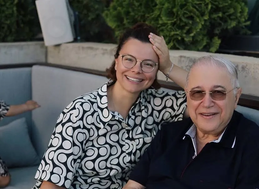 Татьяна Брухунова и Евгений Петросян. Обложка © Instagram (признан экстремистской организацией и запрещён на территории Российской Федерации) / bruhunova