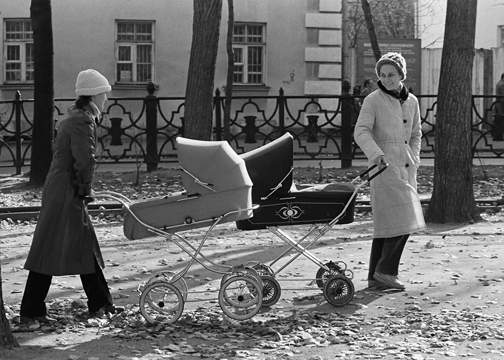 Женщины в советских семьях: секреты счастья, о которых не говорят психологи. Фото © ТАСС / Борис Кавашкин, Валерий Христофоров