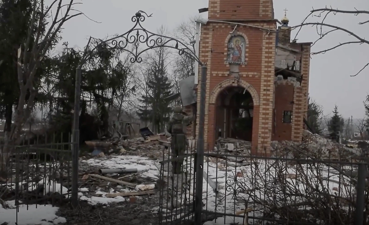 Сожжённая церковь в селе Погребки Курской области. Фото © Минобороны России