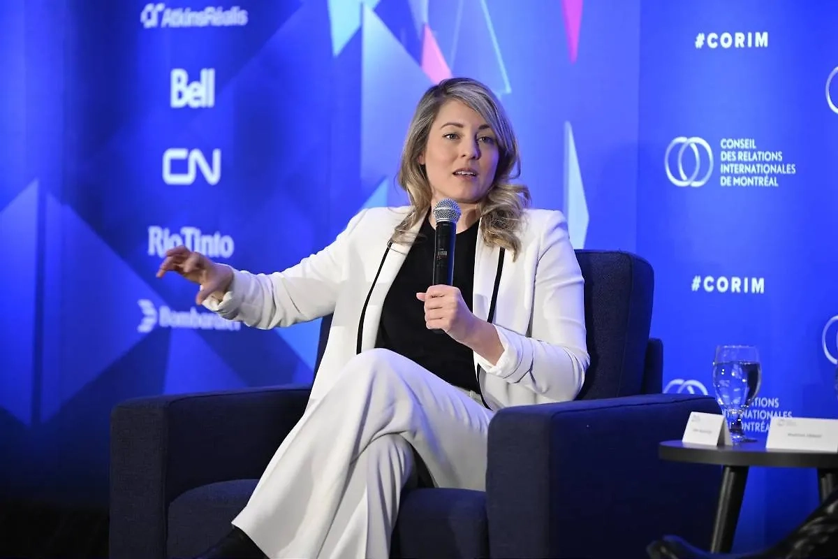 Мелани Жоли. Обложка © X / melaniejoly