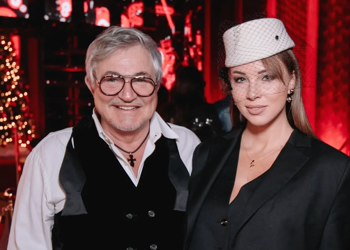 Дмитрий Дибров с женой Полиной. Обложка © Instagram (признан экстремистской организацией и запрещён на территории Российской Федерации)/ polinadibrova