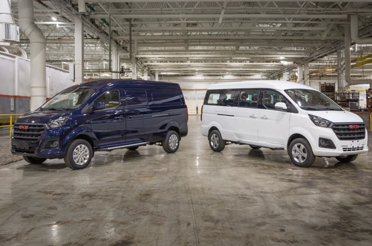 Автомобили SKM. Фото © АвтоВАЗ