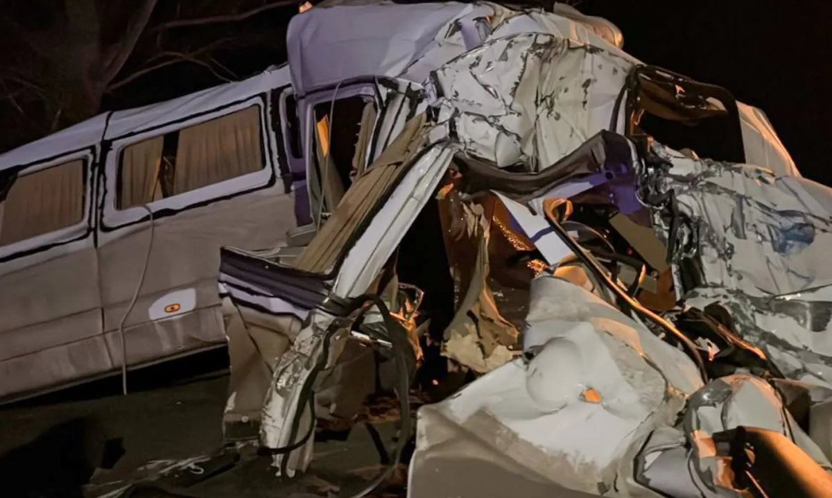 Последствия ДТП в Белгородской области. Обложка © Telegram / Настоящий Гладков