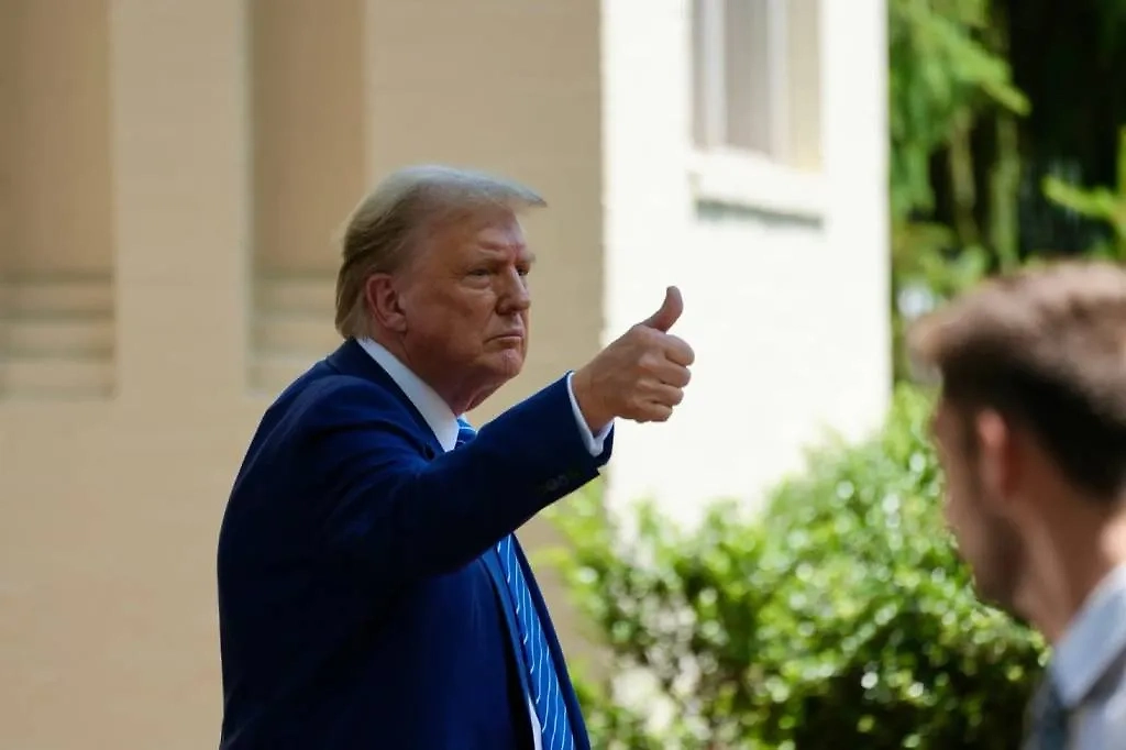 Дональд Трамп. Обложка © Shutterstock / FOTODOM / Andrew Leyden