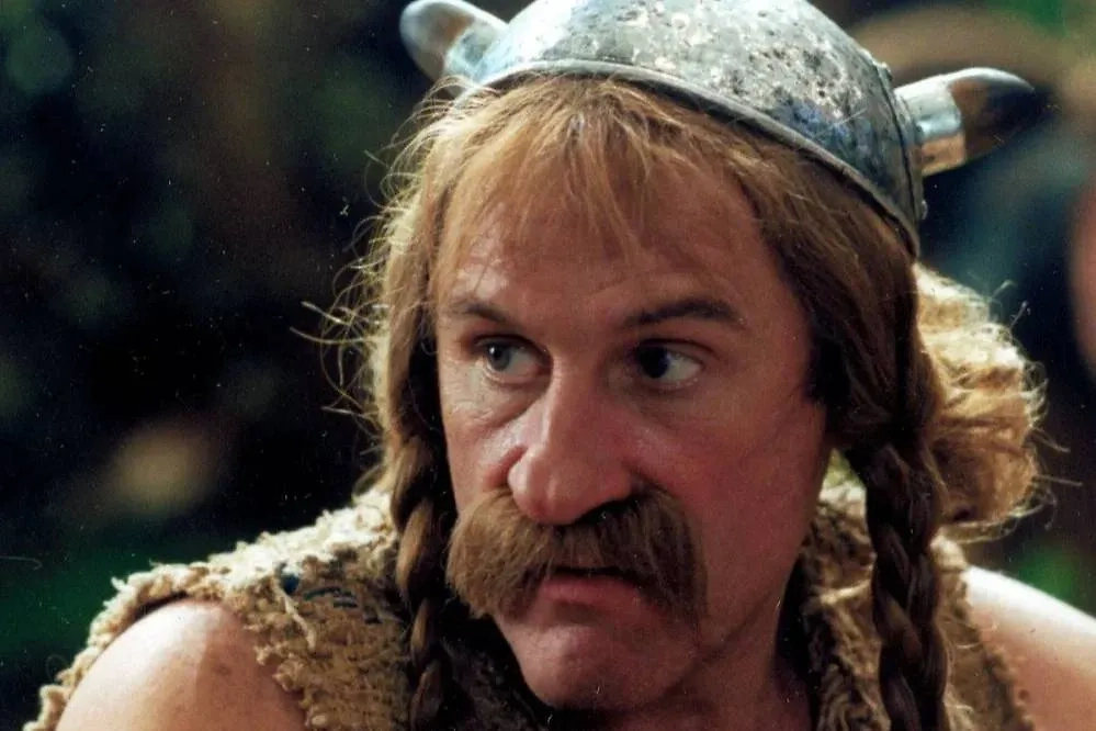 Кадр из фильма «Астерикс и Обеликс против Цезаря». Фото © «Астерикс и Обеликс против Цезаря», режиссёр Клод Зиди, сценарист Клод Зиди, Жерар Лозье, Андреас Поллак, Рене Госинни, Альбер Удерзо / Kinopoisk