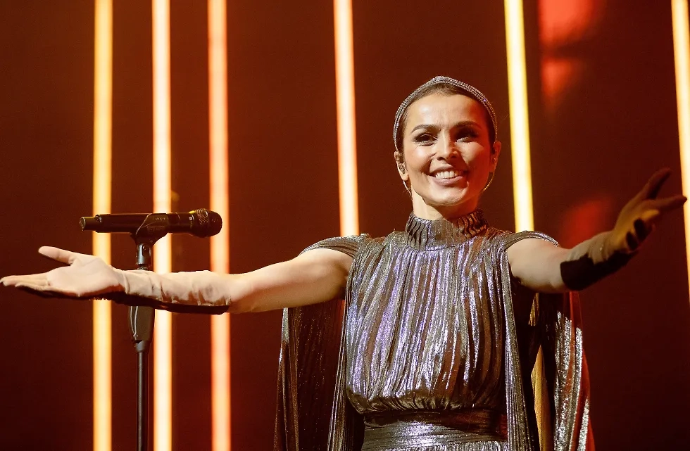 Сати Казанова. Обложка © ТАСС / Стукалин Евгений