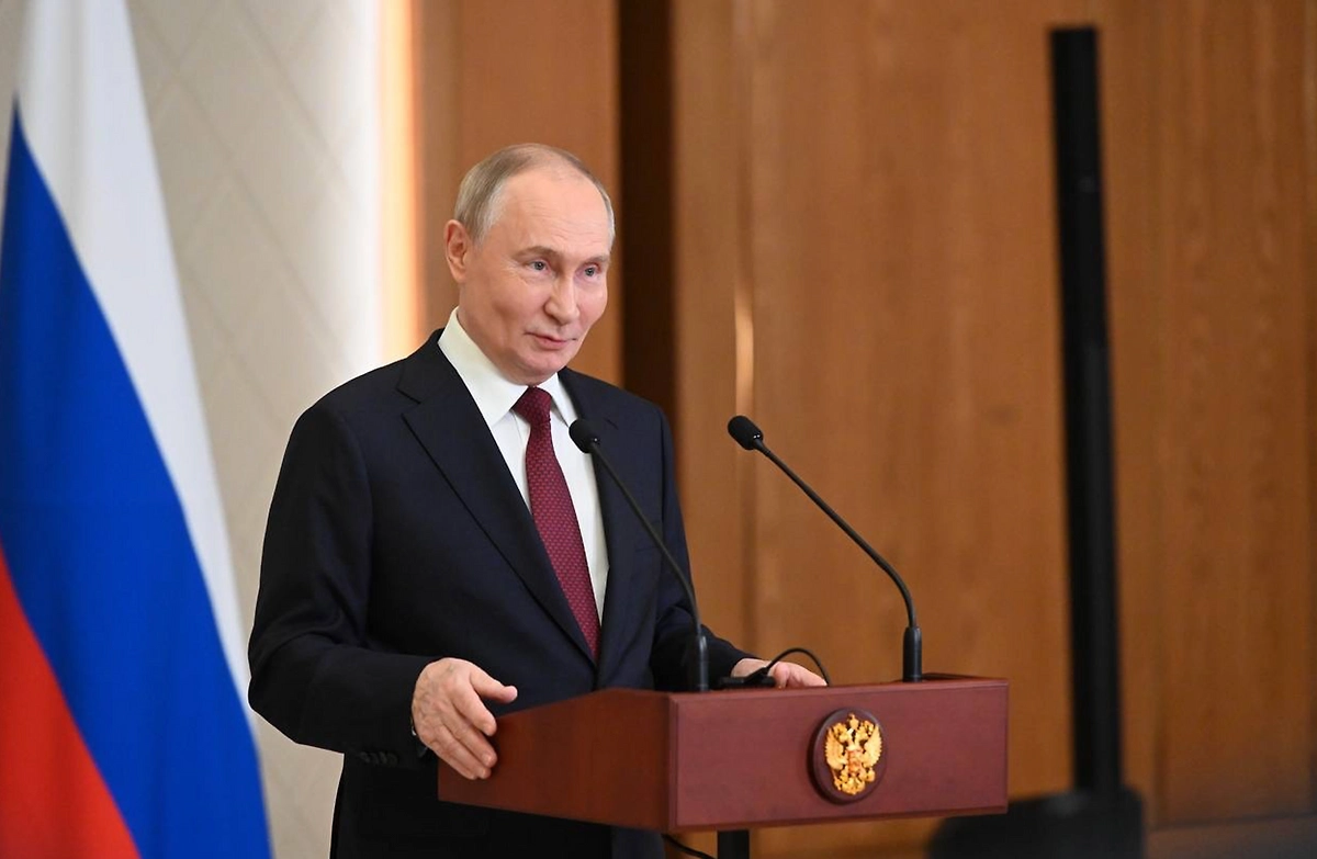 Владимир Путин. Обложка © Life.ru