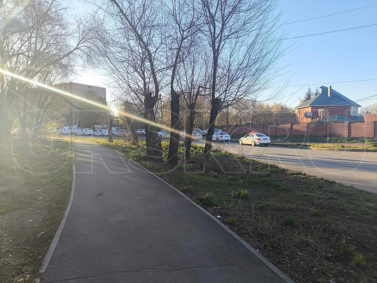 Появилось фото с места смертельной перестрелки с полицейскими в Оренбуржье. Фото © ORSK.RU 18+