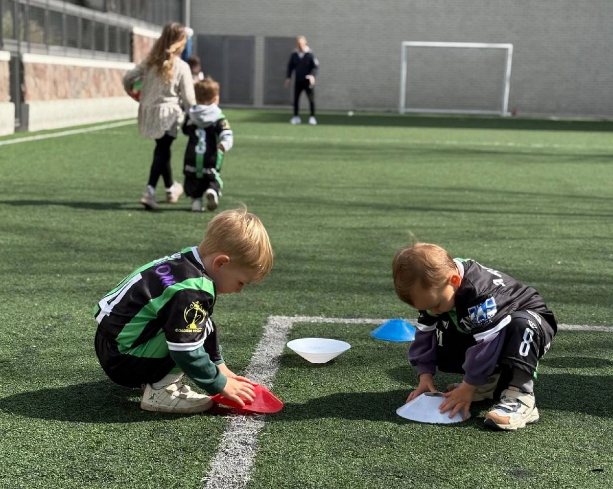 Подрастающее поколение аргентинских футболистов с русскими корнями. Фото из личного архива Антона Нефедичева