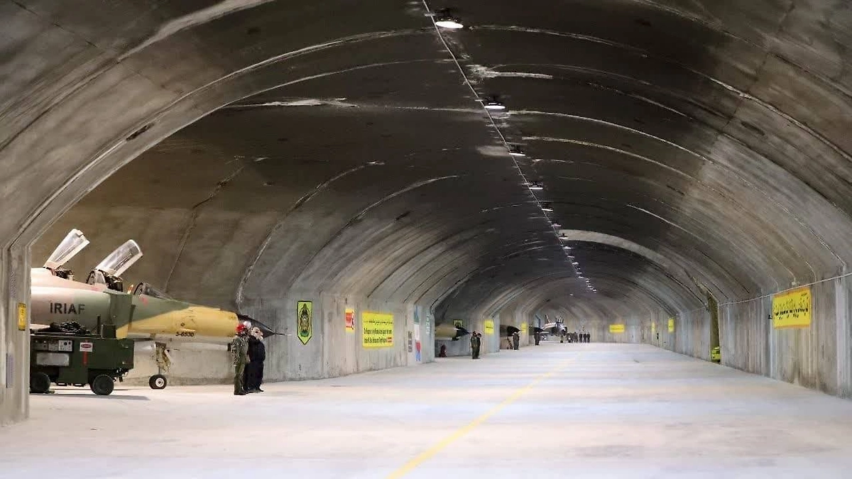 На подземных авиабазах Ирана спрятаны сотни «Фантомов», МиГов и крупных БПЛА. Обложка © VK / Юрий Лямин
