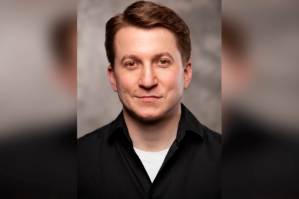 Дмитрий Шаракоис поехал в Лондон стать кинозвездой, но стал официантом. Фото © VK / Дмитрий Шаракоис