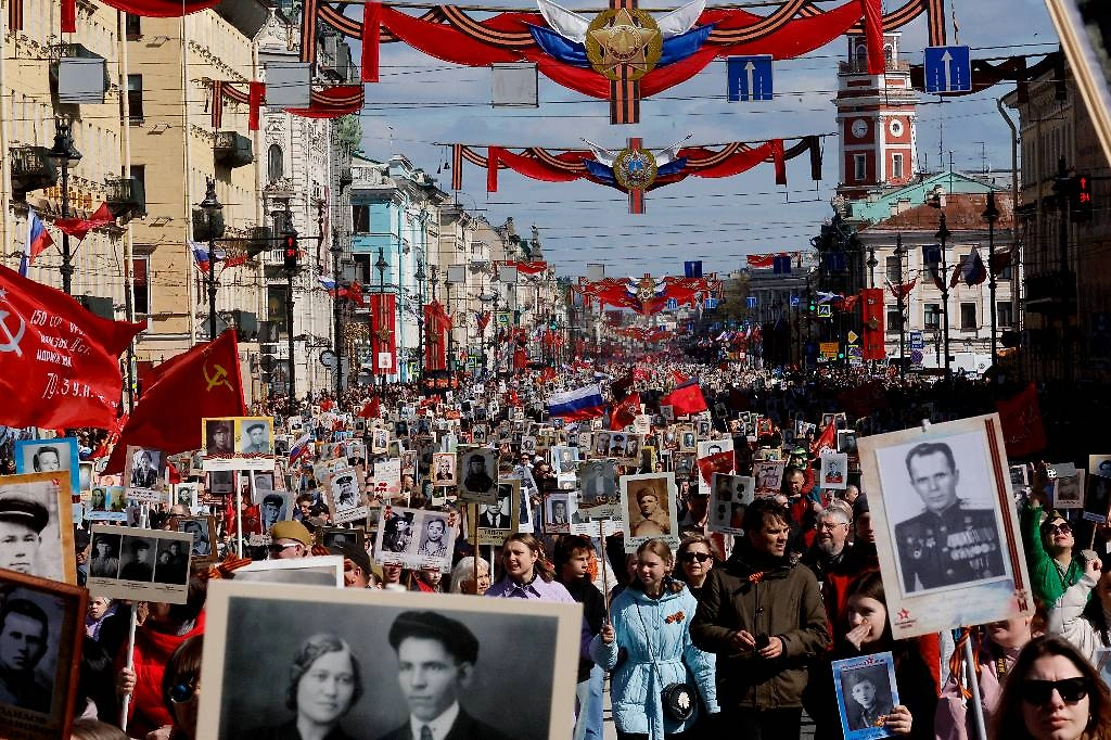 Будет ли шествие «Бессмертный полк» в Москве? Фото © ТАСС / EPA / ANATOLY MALTSEV