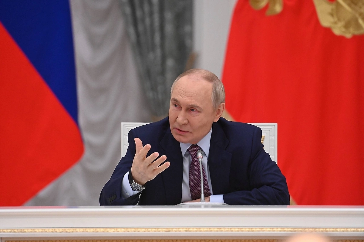 Опрос ФОМ показал, что Путину доверяют 74% россиян