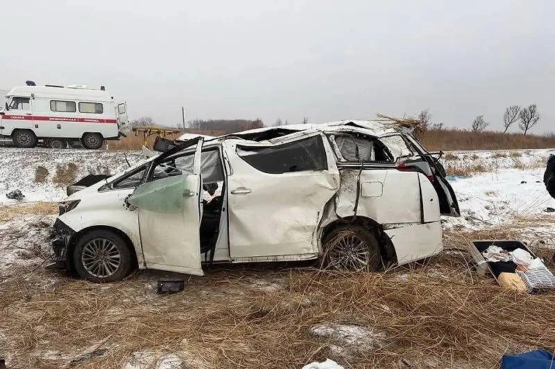 Повреждённый автомобиль. Фото © Telegram / Полиция Приморья