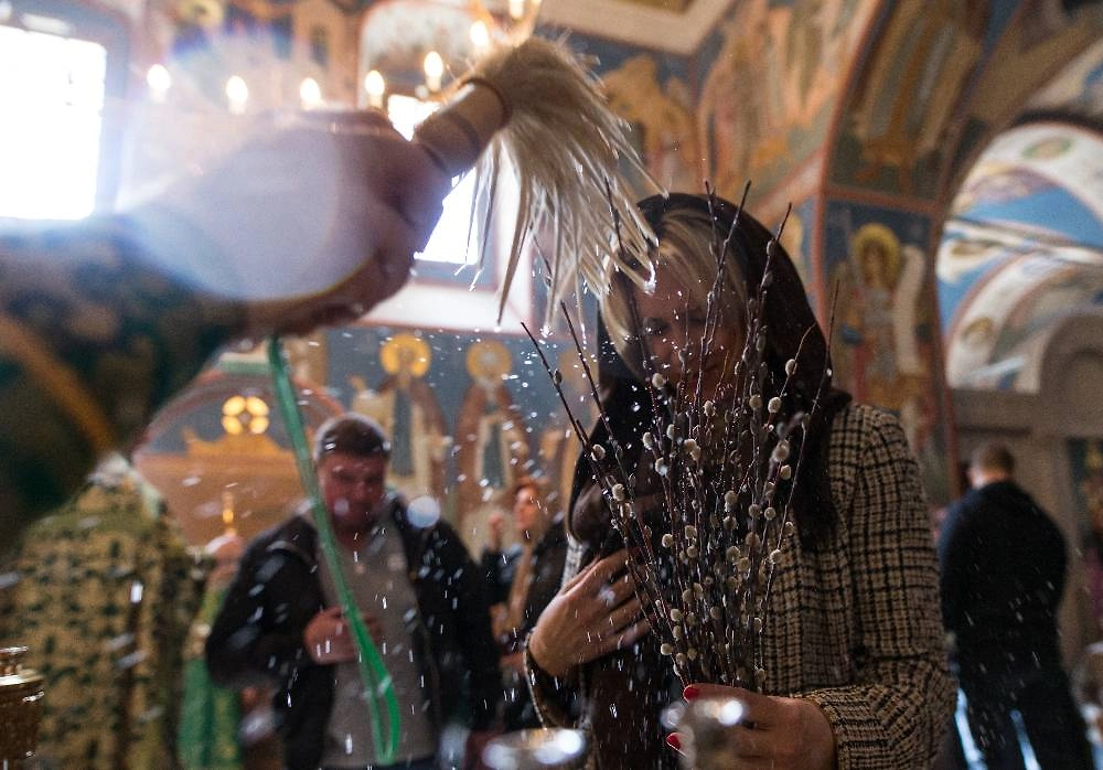 Где освятить вербу на Вербное воскресенье в 2026 году? Фото © ТАСС / Сергей Бобылев