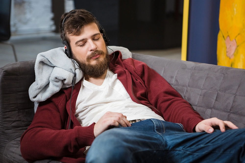 Обложка © Shutterstock / FOTODOM /Dean Drobot