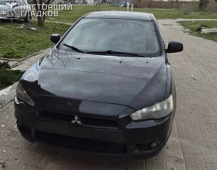 В Шебекино посекло легковой автомобиль. Фото © Telegram / Настоящий Гладков