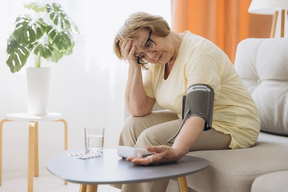 Как весенние перепады давления влияют на сон, настроение и здоровье сердца. Фото © Shutterstock / FOTODOM / Anatoliy Cherkas