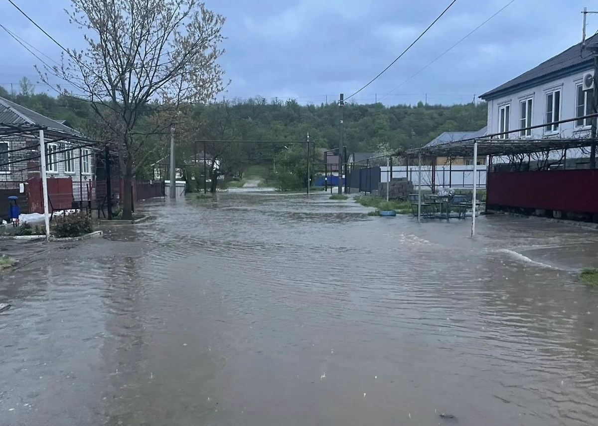 На Кубани борются с паводками. Фото © Telegram / Сергей Сидоренко