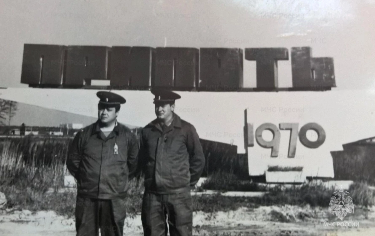 В МЧС наградили 98 ликвидаторов Чернобыльской аварии в преддверии 40-й годовщины. Фото © МЧС России