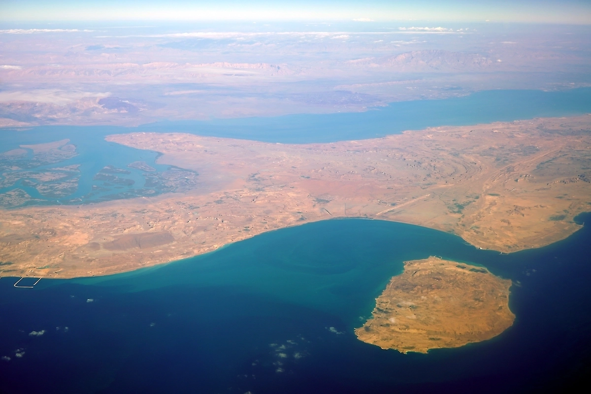 Иран готовит закон о порядке навигации через Ормузский пролив