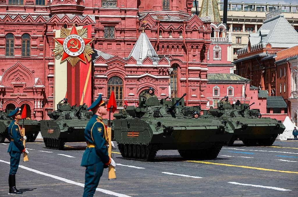 Будет ли военная техника участвовать в параде Победы 2026. Фото © ТАСС / Владимир Смирнов