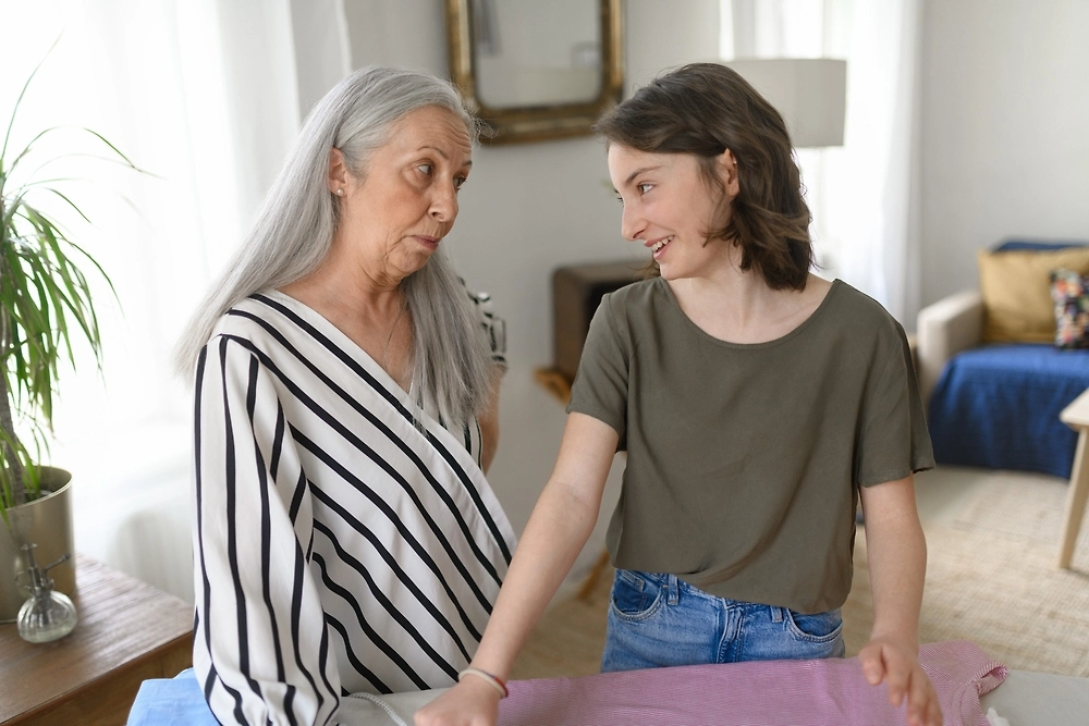 5 типов опасных бабушек, от которых нужно изолировать детей. Фото © Shutterstock / FOTODOM / Halfpoint