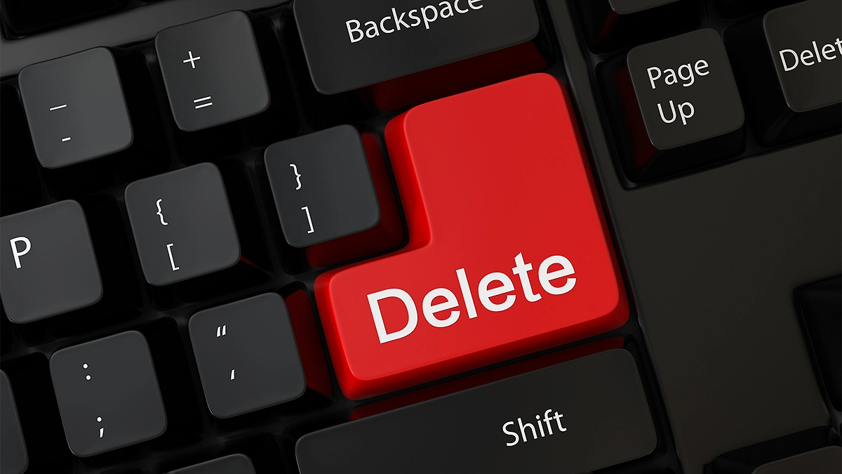 Как удалить себя из Интернета? Нужно ли удалять старые аккаунты? Фото © Shutterstock / FOTODOM / Jane0606