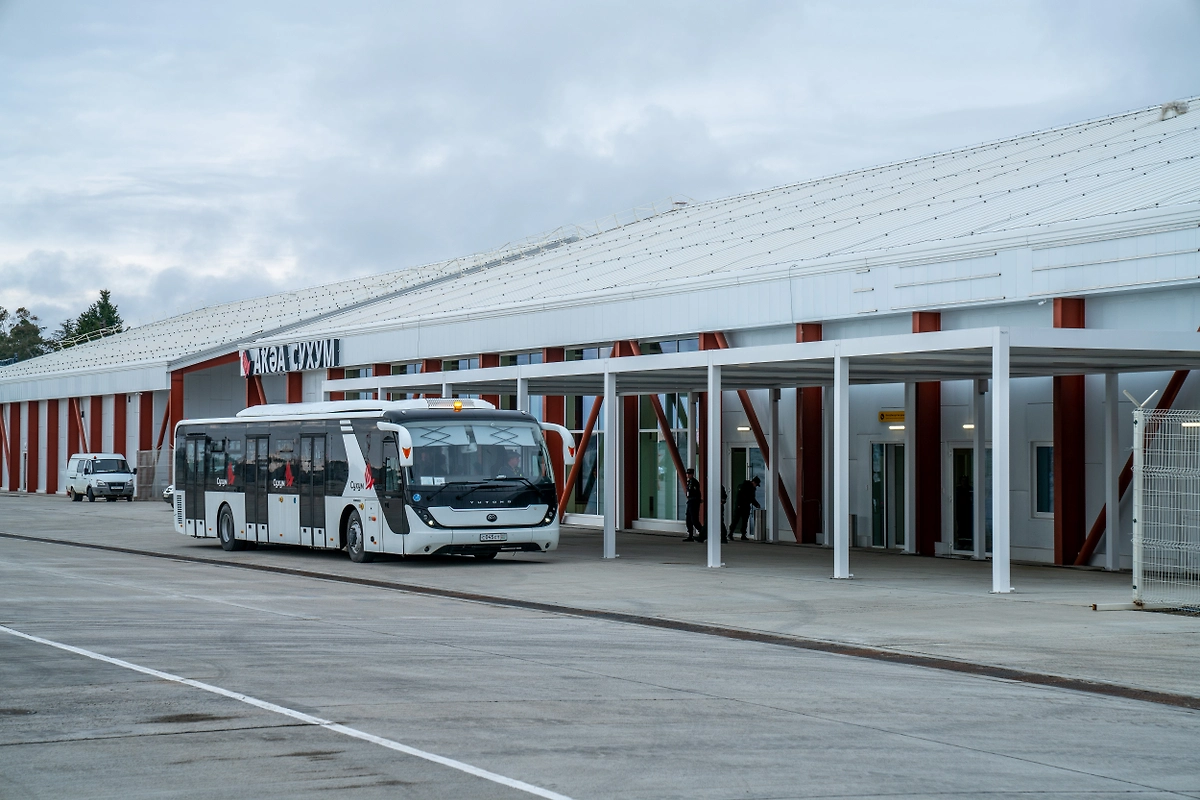 В Абхазии ввели в эксплуатацию новый аэровокзальный комплекс аэропорта Сухум. Фото © Представлено пресс-службой для Life.ru