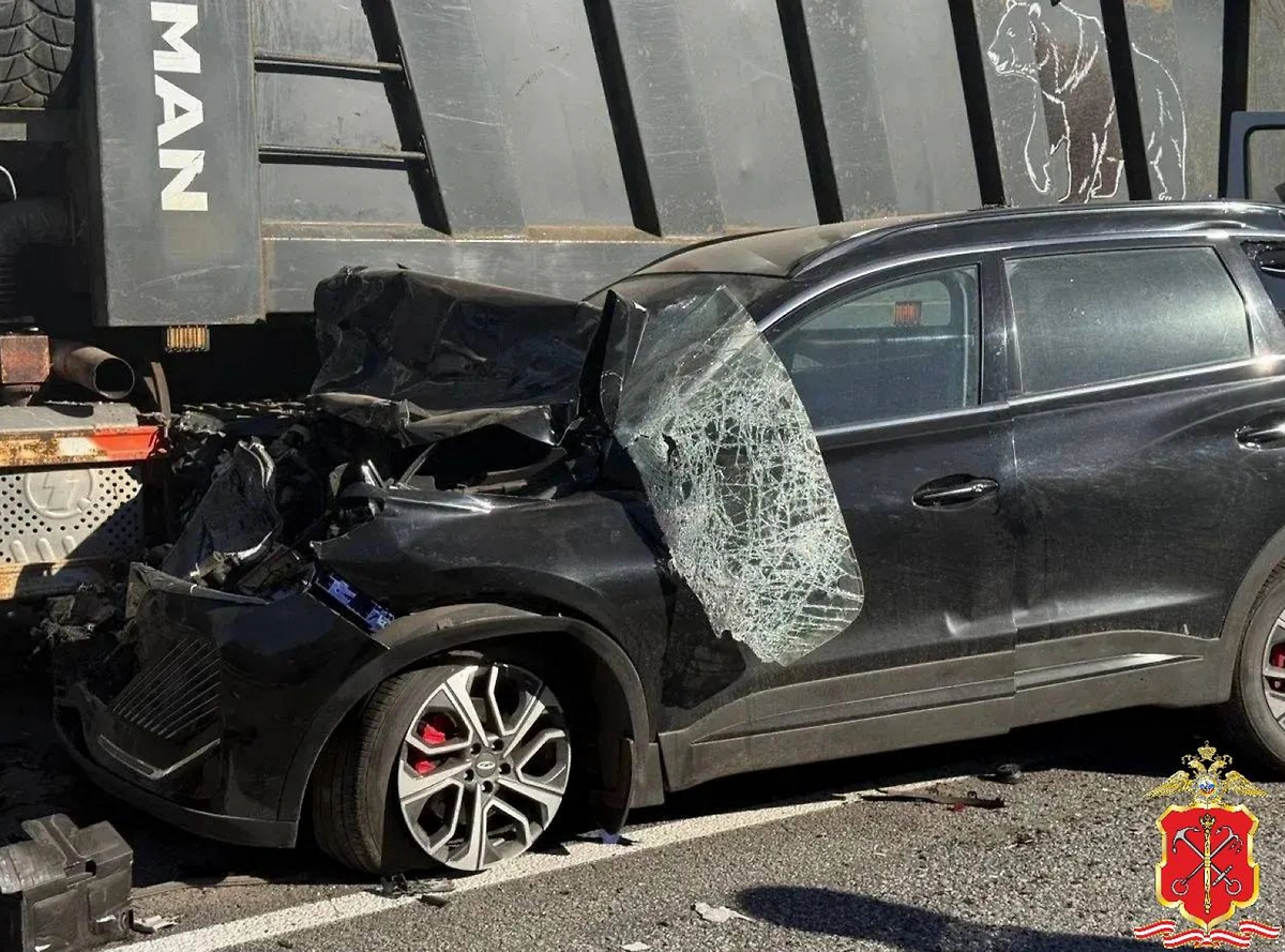 Число пострадавших в массовом ДТП под Тосно выросло до 13