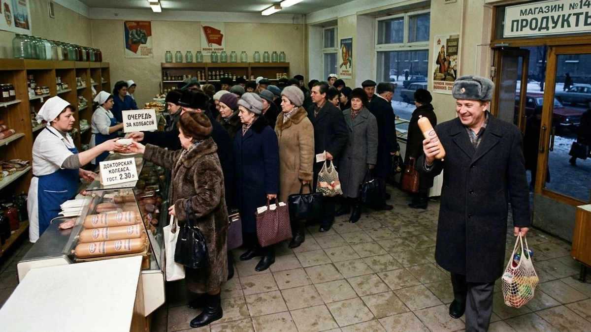 Что на самом деле было в составе советской докторской колбасы. Фото © Nano Banana AI