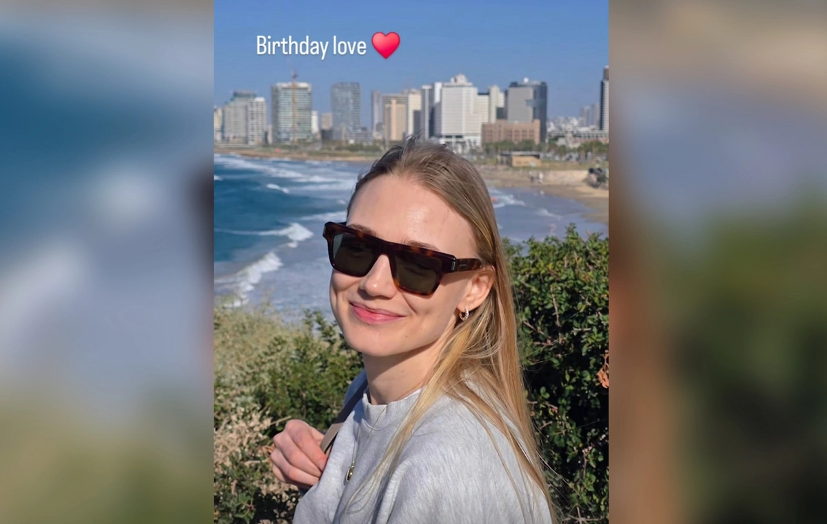 Козловский поздравил Акиньшину. Фото © Instagram (признан экстремистской организацией и запрещён на территории Российской Федерации)/ danilakozlovsky