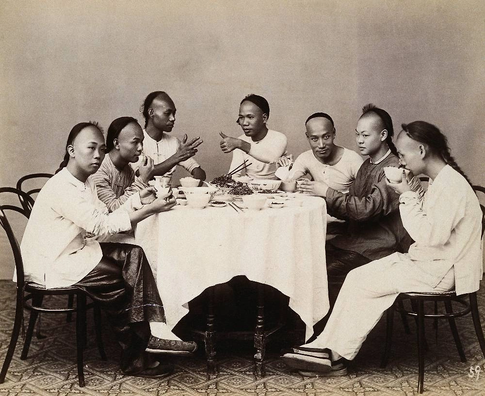 Почему китайцы носили косы с выбритым лбом и когда это прекратилось. Фото ©&nbsp;Getty Images / Historical Picture Archive / CORBIS / Corbis 