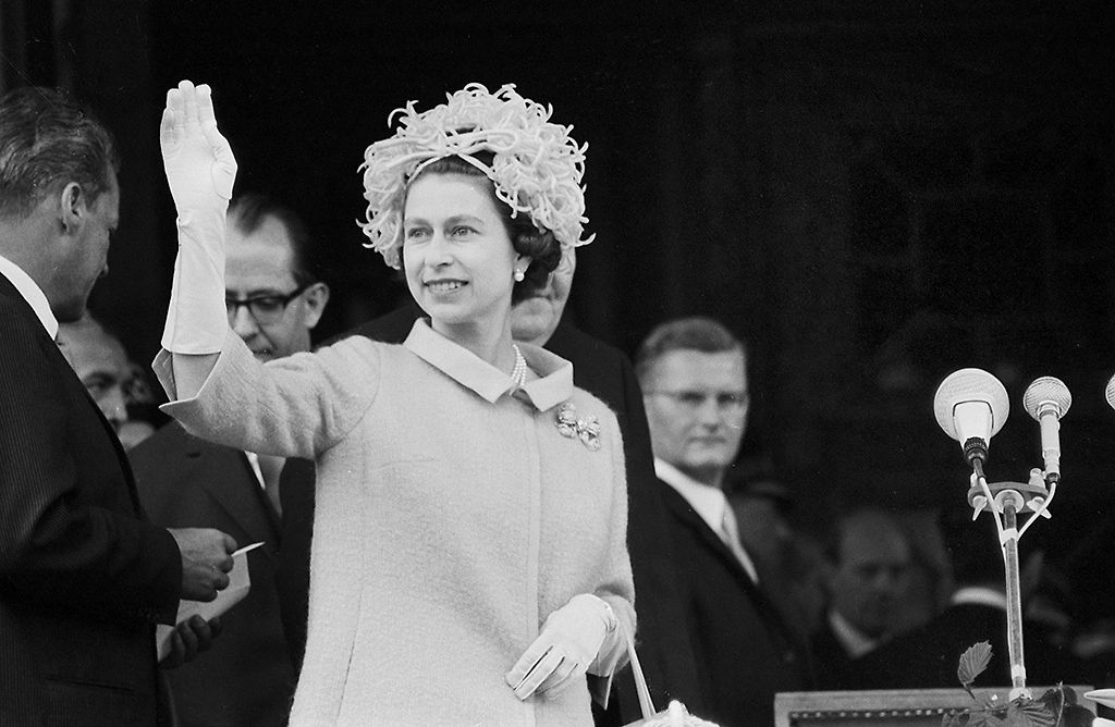 Елизавета Вторая стала символом Великобритании и самой известной королевой. Фото © ТАСС / Zuma